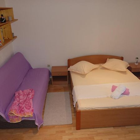 Roza Apartment Baška Voda Екстериор снимка